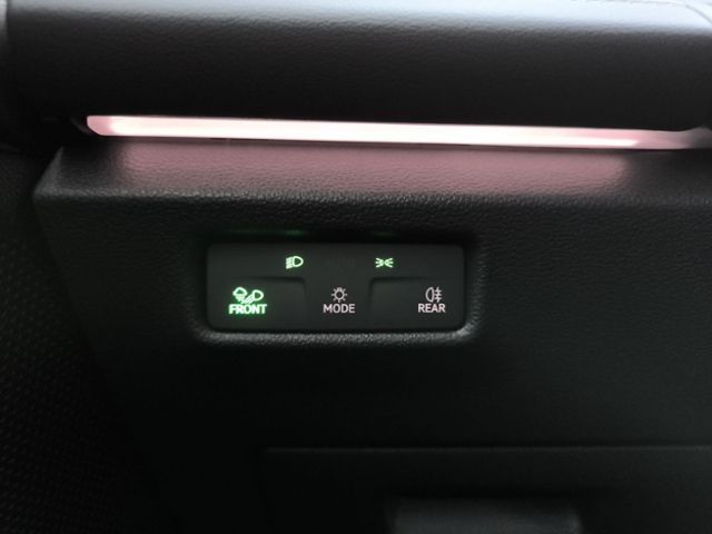 Fahrzeugabbildung Volkswagen Tiguan Elegance 1.5 eTSI OPF 110 kW (150 PS) 7-G