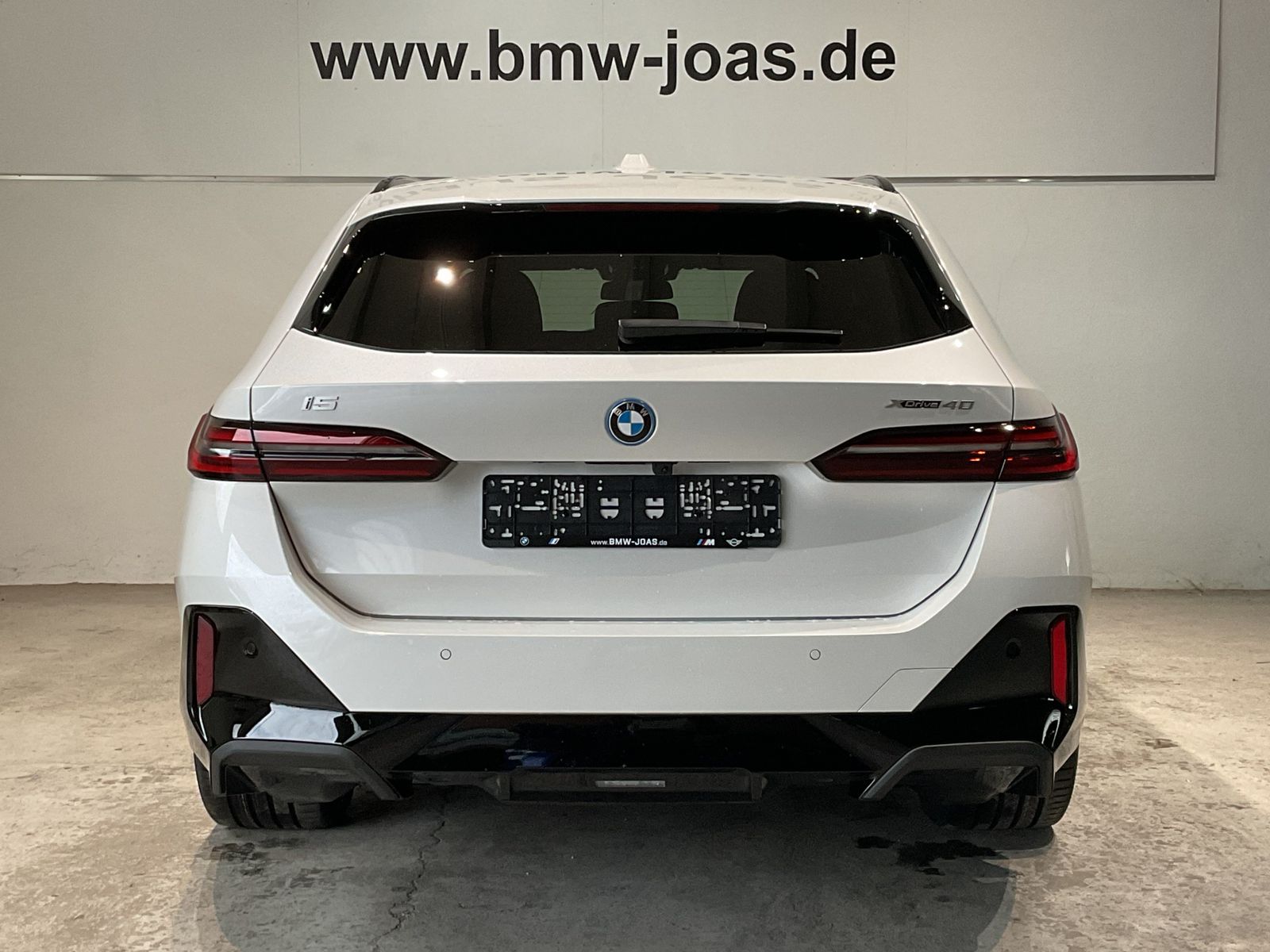 Fahrzeugabbildung BMW i5 xDrive40 Touring M Sportpaket DAB LED AHK