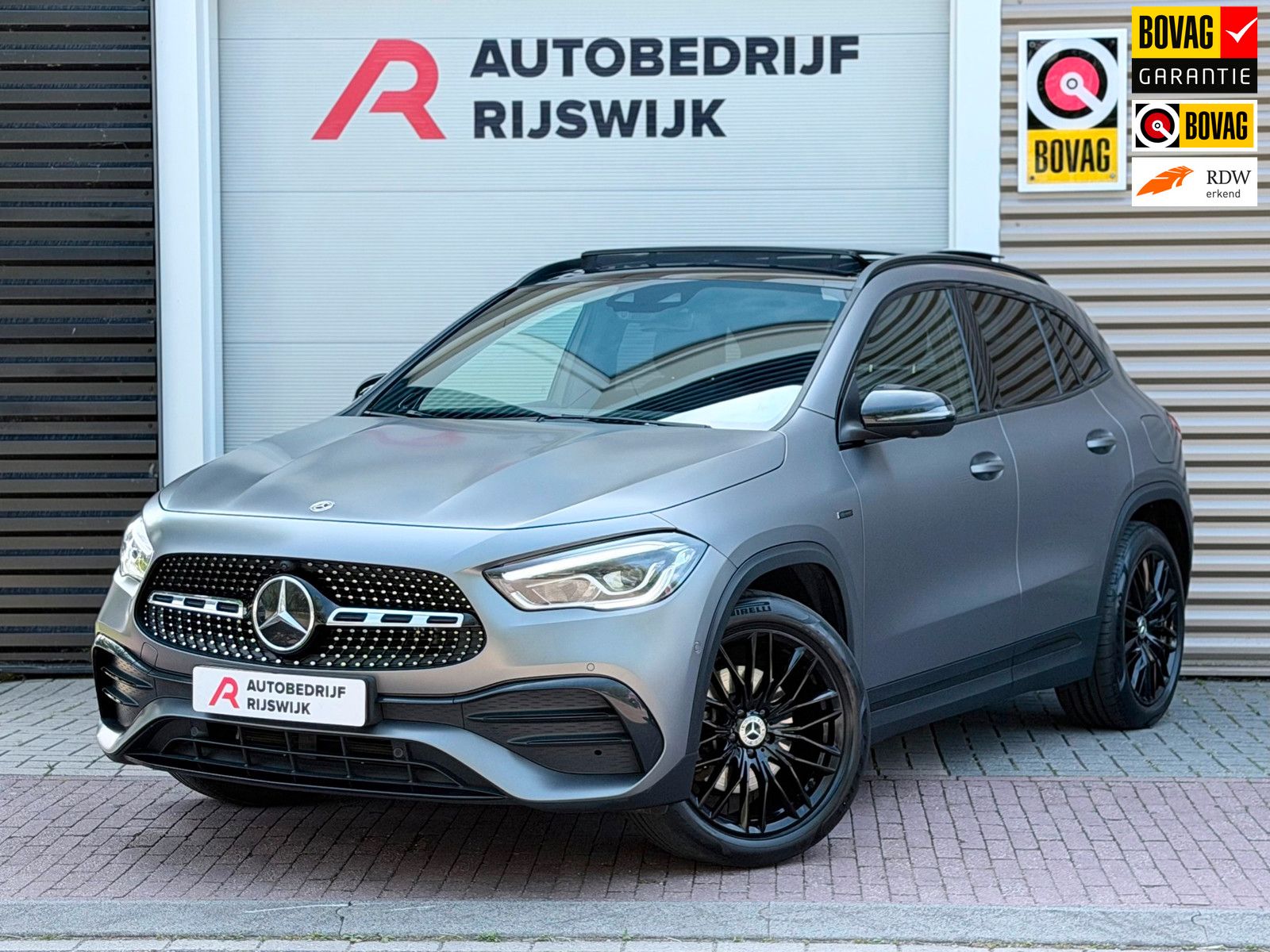 MERCEDES-BENZ GLA-klasse 250 e AMG Limited Pano/Memory/360/HuD