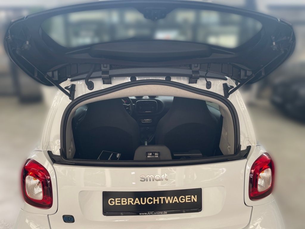Fahrzeugabbildung Smart EQ fortwo AUT KlimaA Navi SHZ
