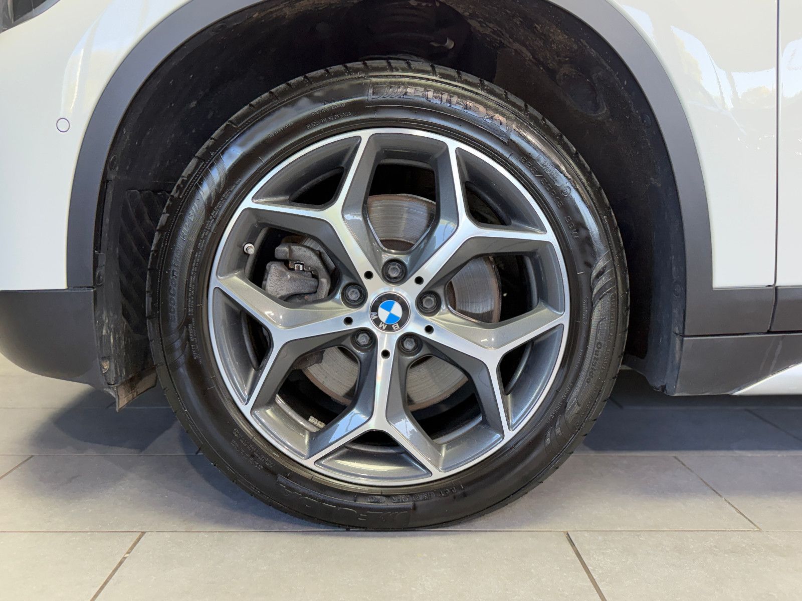 Fahrzeugabbildung BMW X1 xDrive 20 d xLine|AHK|PANO|PDC|NAVI|AUTOMATIK