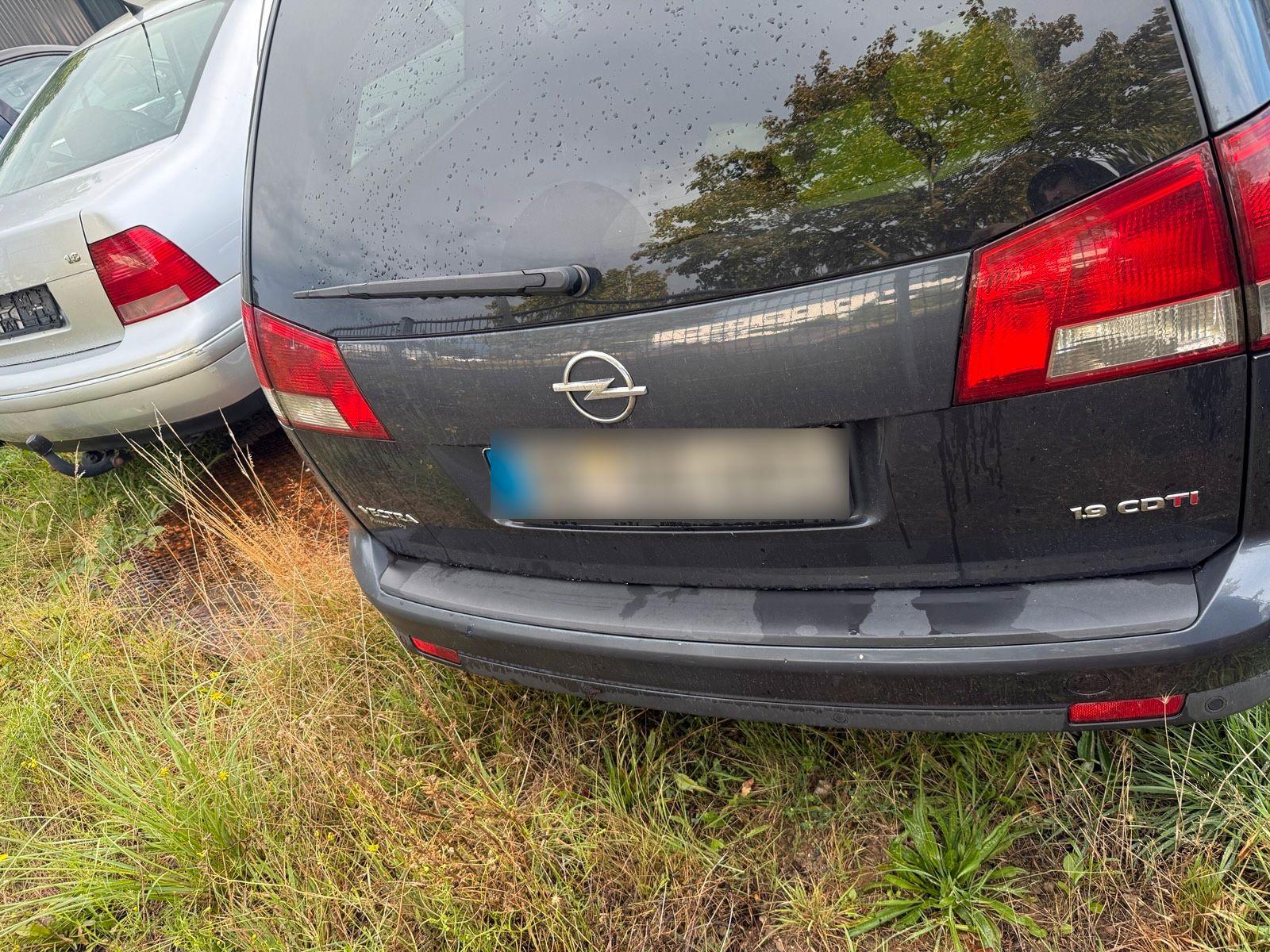Opel Vectra 2006 — photo 14