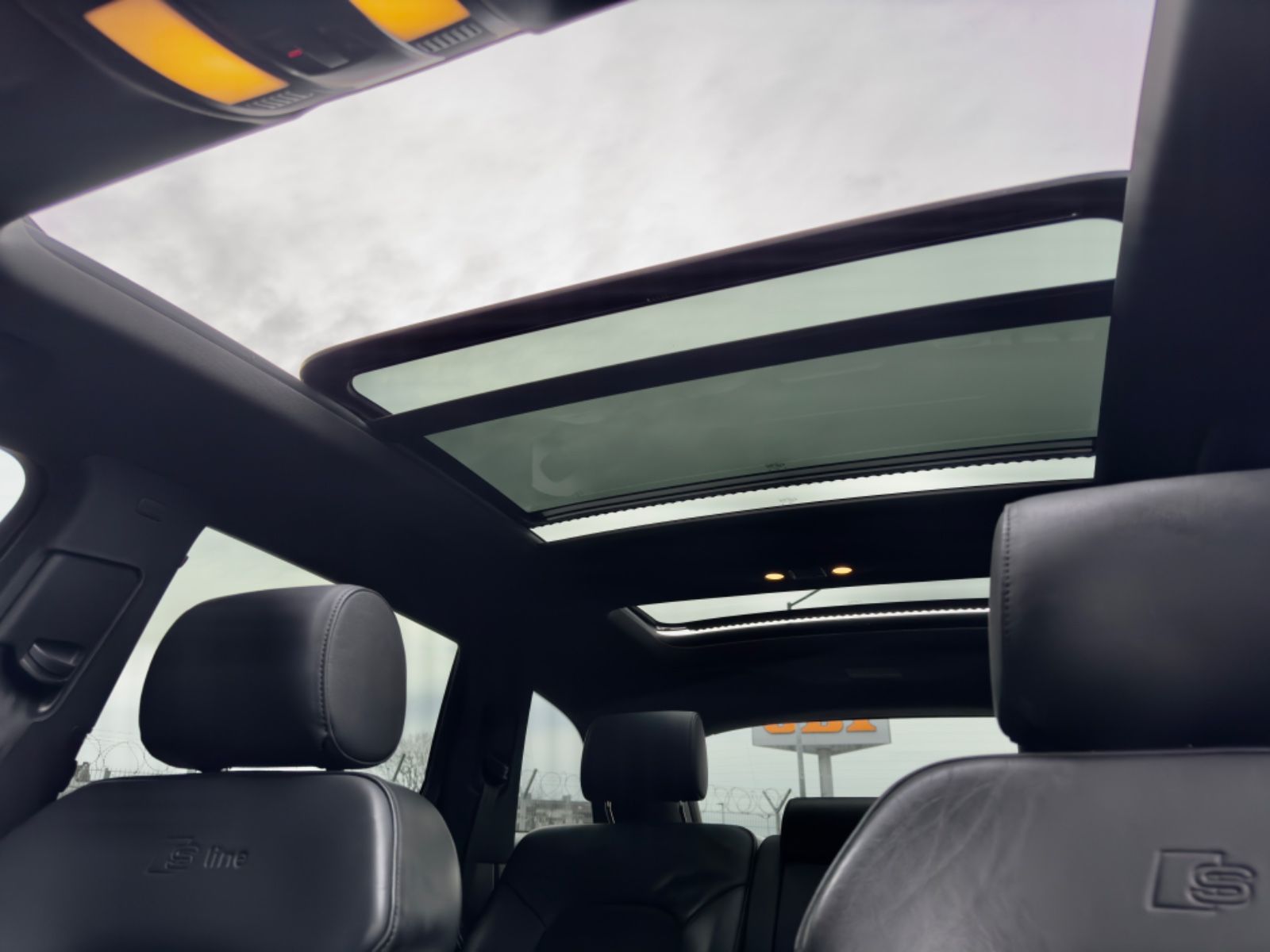Fahrzeugabbildung Audi Q7 3.0 TDI quattro 1. Hand S-Line Panorama