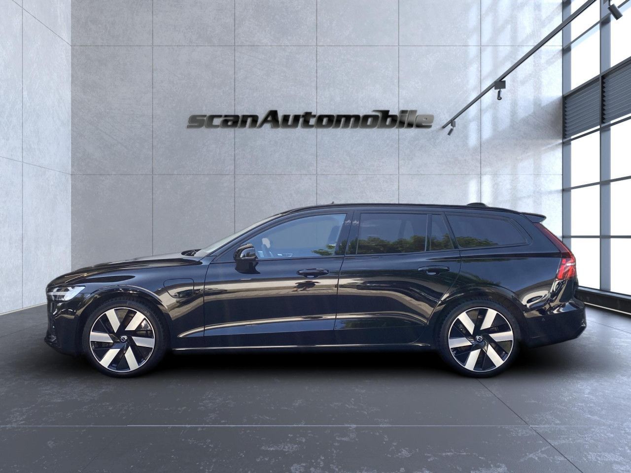 Volvo V60 Ultra Dark Recharge Plug-In Hybrid AWD Navi foto 8