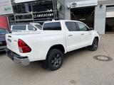Toyota Hilux Double Cab 2,8L Comfort 4x4 Automatik - Toyota Hilux mit Diesel-Antrieb: Automatik