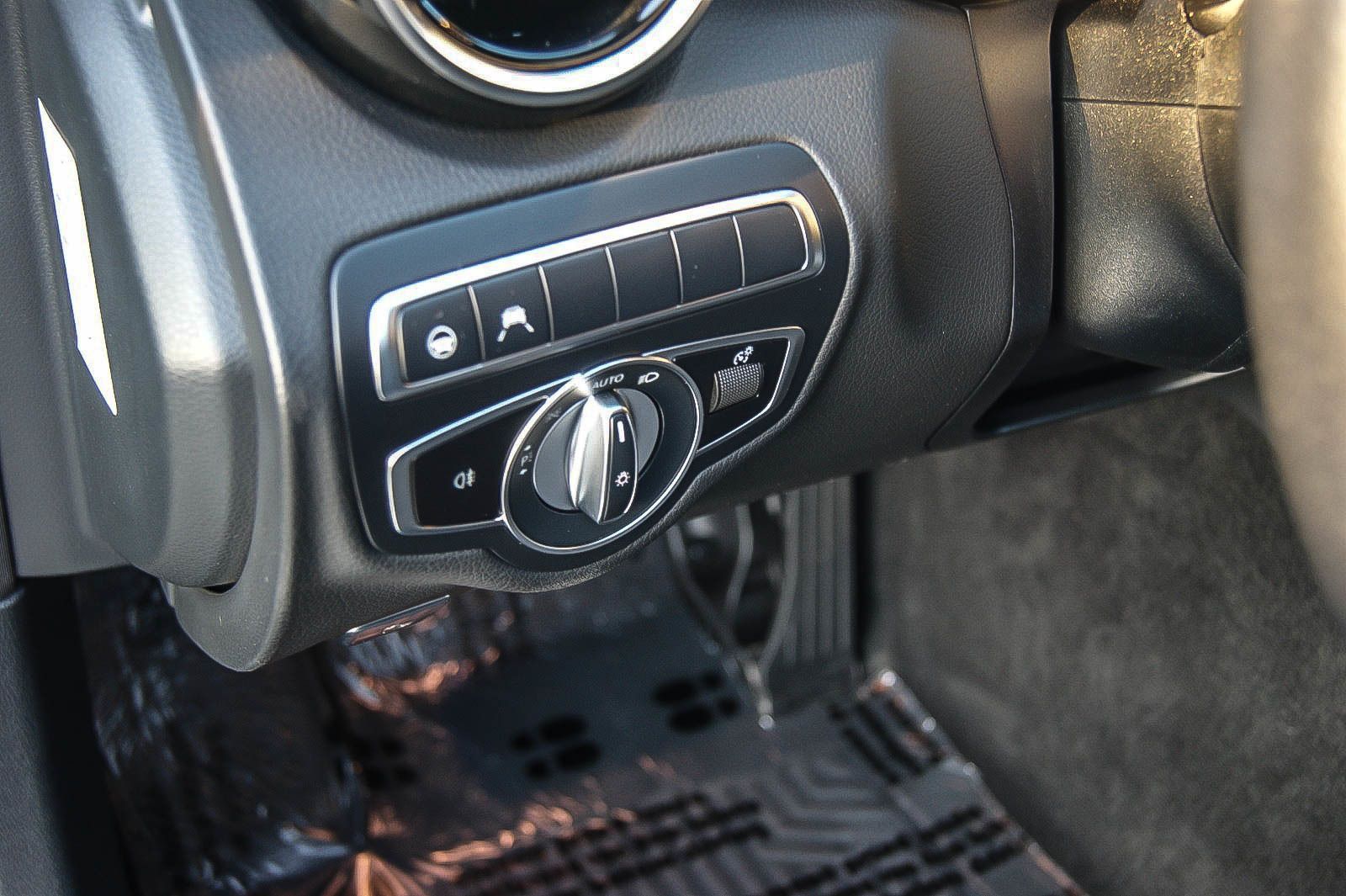 Fahrzeugabbildung Mercedes-Benz C 300 e T 9G-T Avantgarde AHK BURMESTER LED KAME