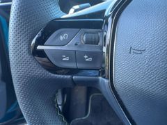 Foto Nummer 25: PEUGEOT 2008