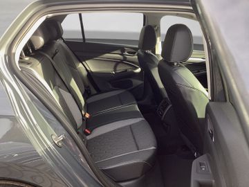 Volkswagen Golf - 5