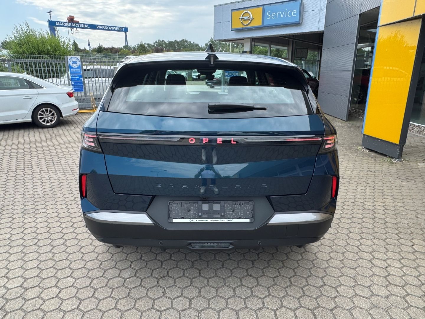 Fahrzeugabbildung Opel Grandland 1.2 Edition SHZ+LHZ+Kamera+Allwetter