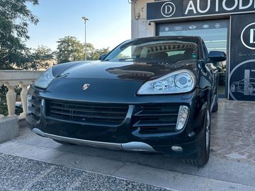 Porsche Cayenne - 3