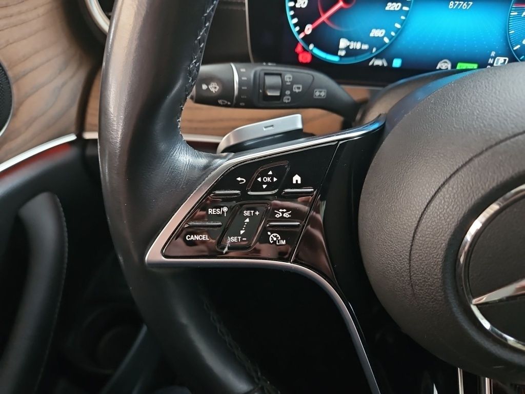 Fahrzeugabbildung Mercedes-Benz E 200 T Avantg. AHK ACC Memory Massage 360° LED