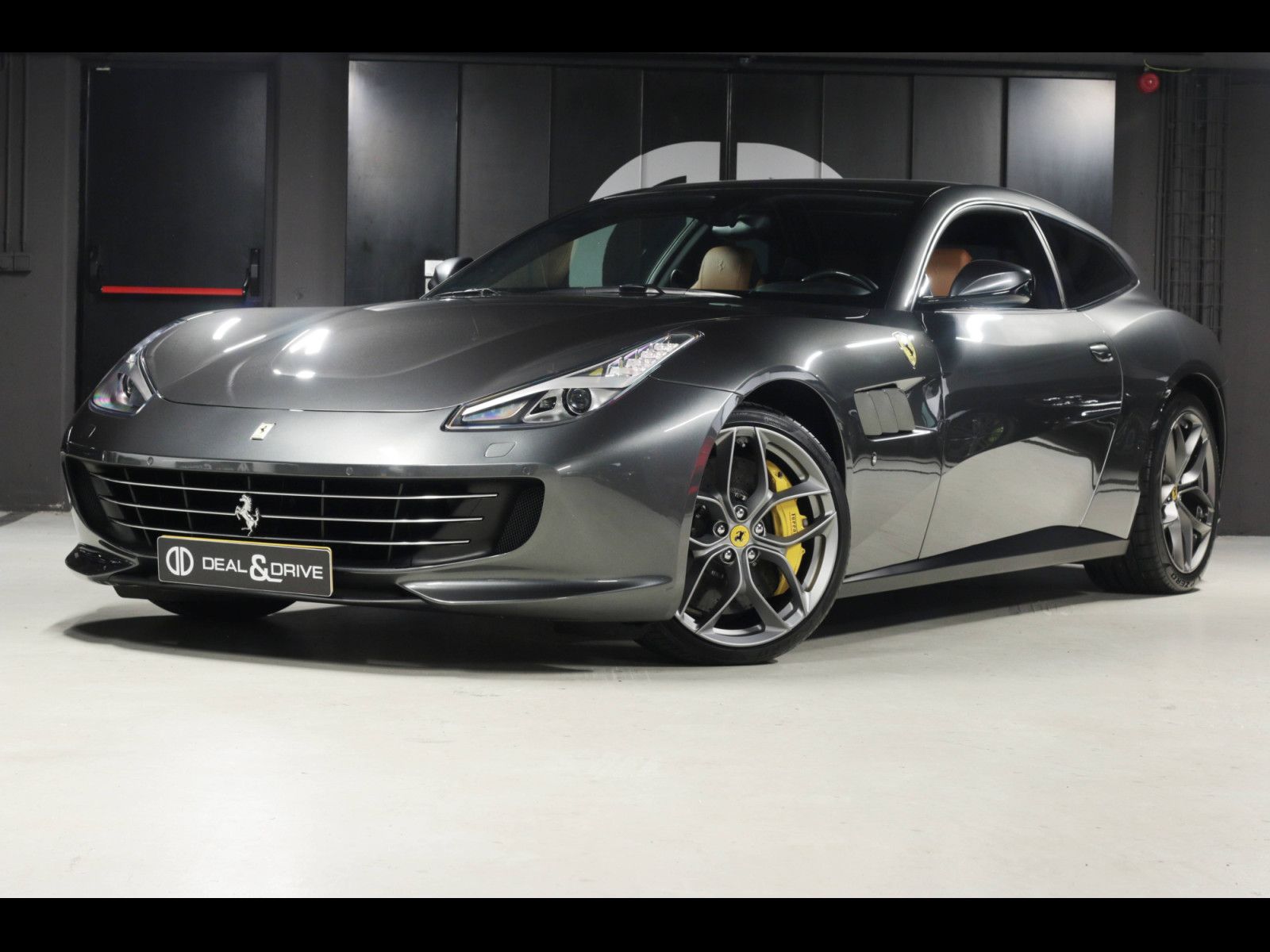 FERRARI GTC4Lusso