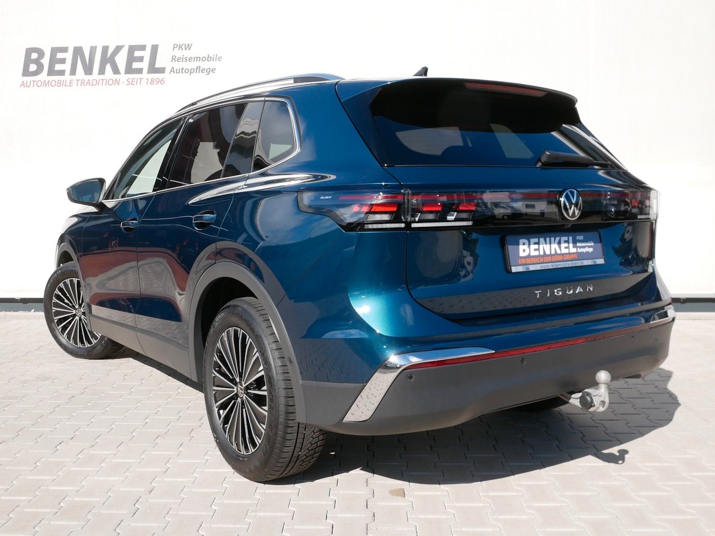Fahrzeugabbildung Volkswagen Tiguan 2.0 Elegance NEU61T AHK DCC Matrix ACC KA