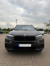 BMW X5 xDrive30d - - BMW X5 in Frankfurt (Main)