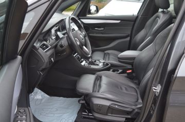 BMW 2 Active Tourer  220 i M Sport Steptronic Leder