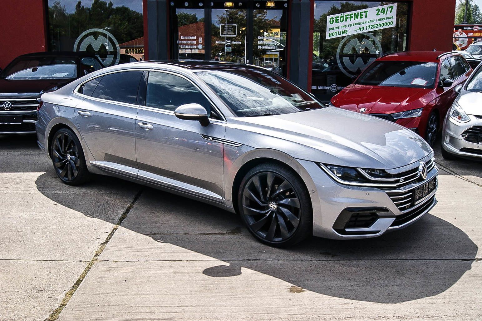 Fahrzeugabbildung Volkswagen Arteon R-Line 4Motion HEADUP PANORAMA STANDHEIZG