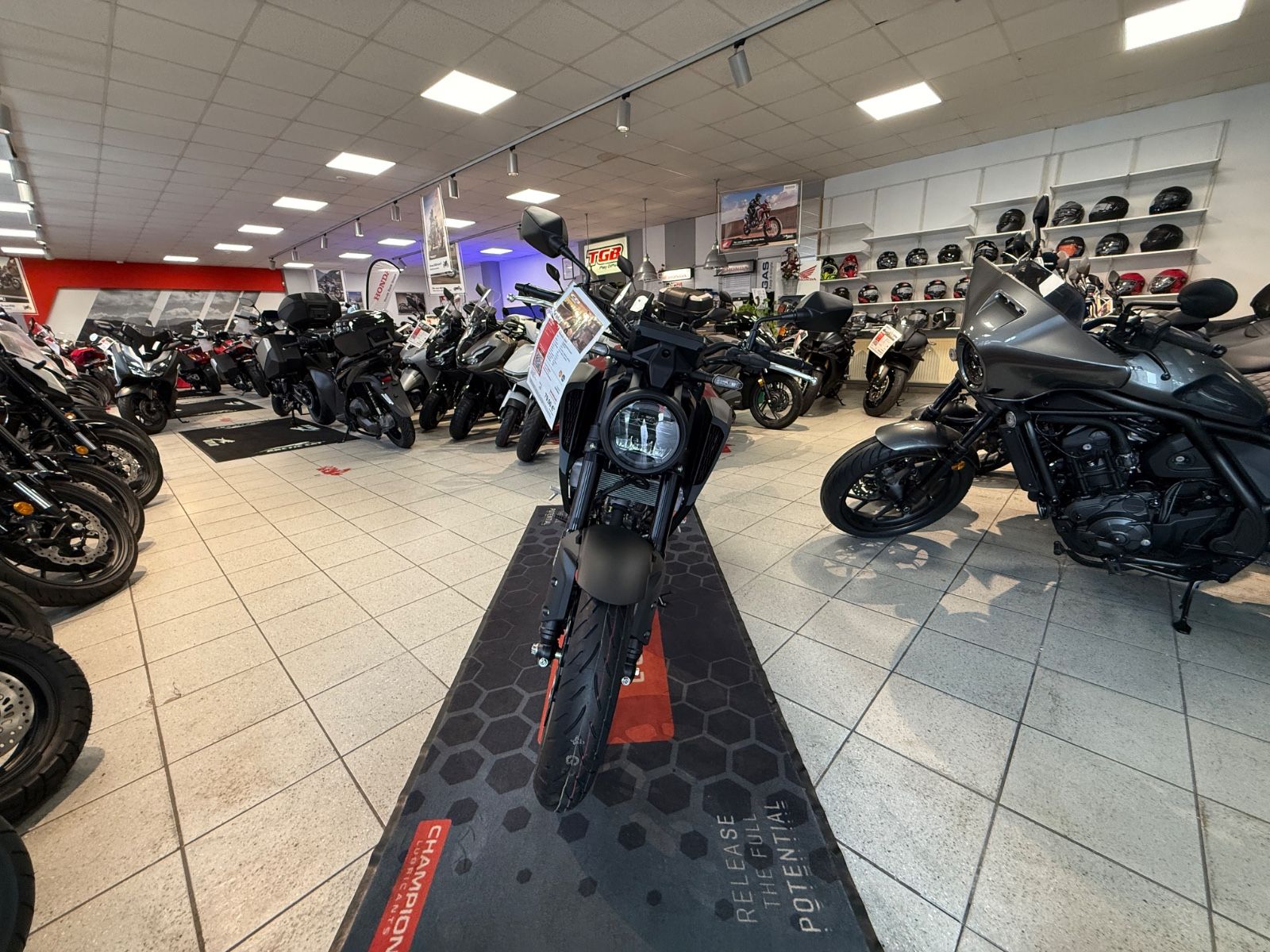 CB 125 R (Aktionspreis)