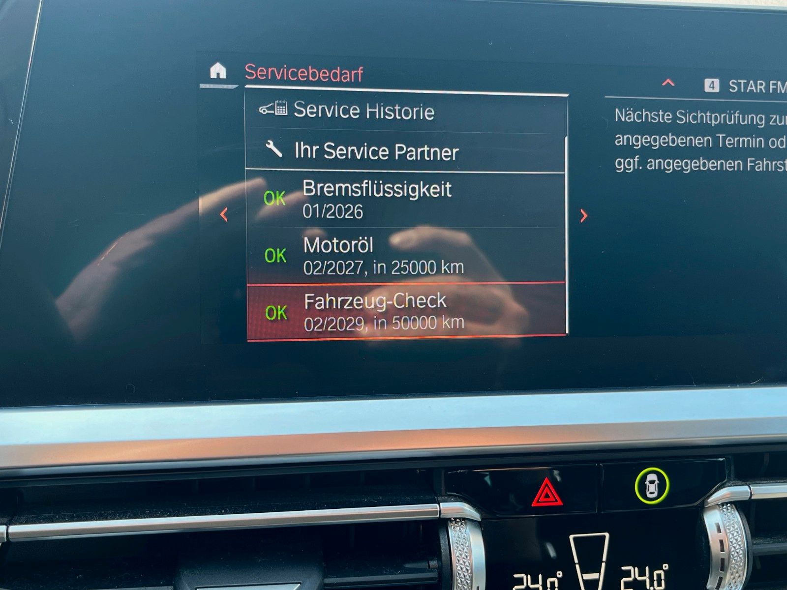 Fahrzeugabbildung BMW 320d xDrive Aut. SPORT LINE Navi LED AHK M Lenkr