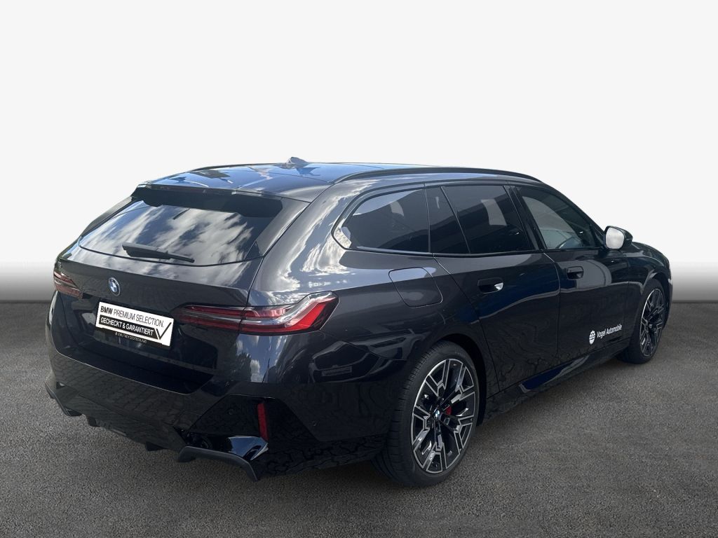 BMW i5 xDrive40 Touring imagem 2