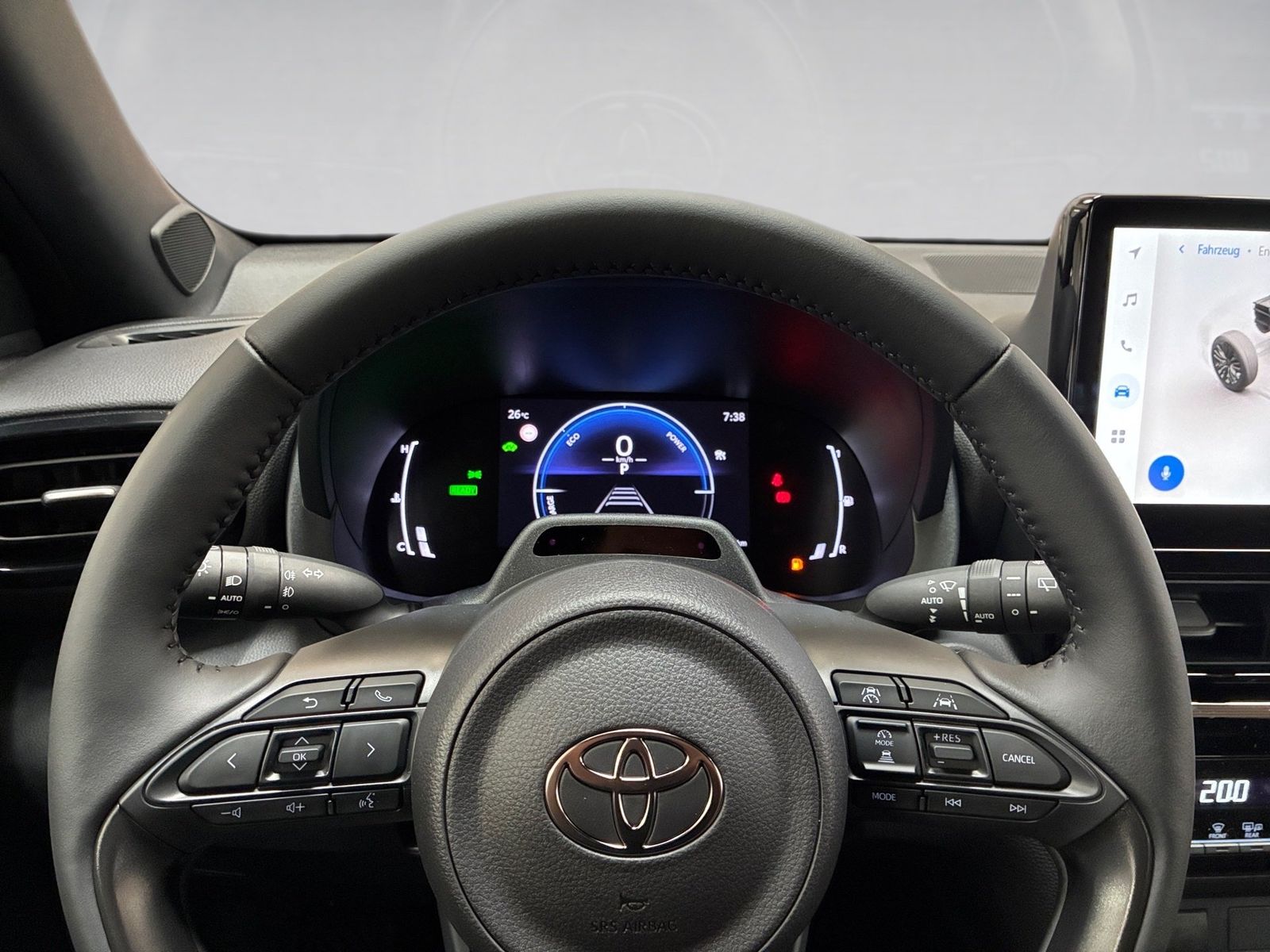 Fahrzeugabbildung Toyota Yaris Cross 1.5 Teamplayer +Wi-P.+Safety Paket