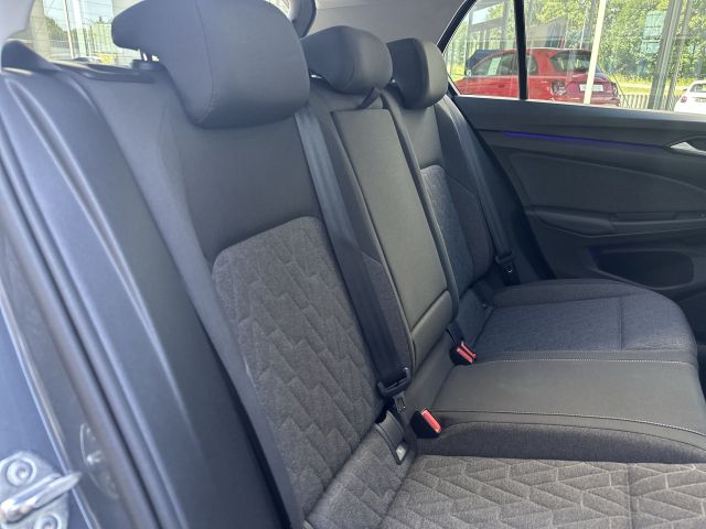 Golf VIII 2.0 TDI Move NAVI ACC 16 ZÜRICH AIRCAR