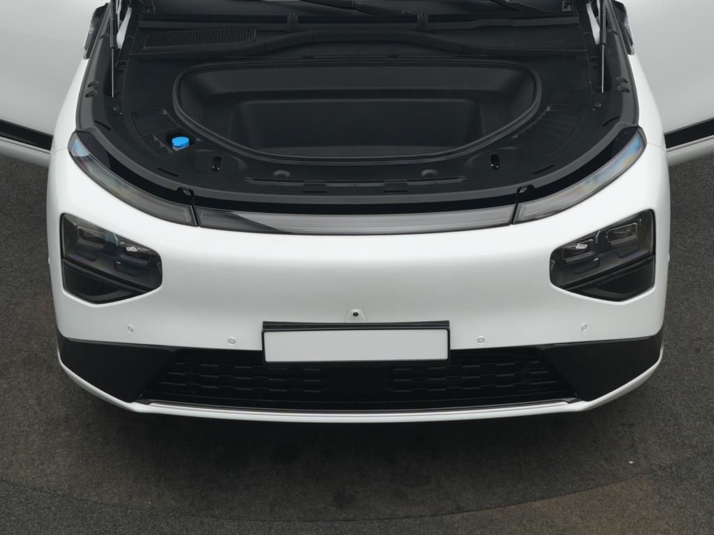 XPENG G9