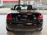 Audi A4 Cabriolet 2.0 TDI · S Line  Alcantara · Navi - Audi A4: Cabrio, 2.4