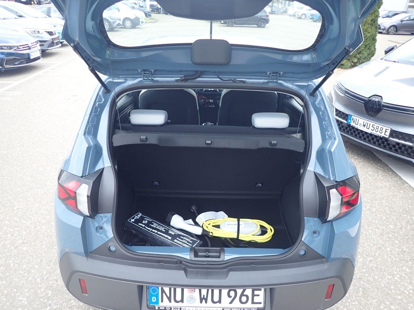 Fahrzeugabbildung Dacia Spring Expression electric 70