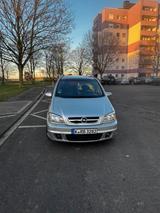 Opel zafira 2.2 DTI - Opel Zafira: Dti