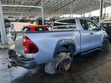 Toyota HILUX V 2.8 D4D 205 X-TRA CABI - Toyota Hilux Unfallwagen