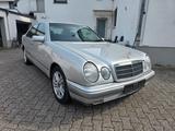Mercedes-Benz 300TD - Mercedes-Benz 300: 300td