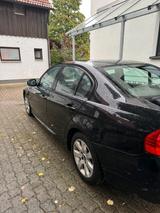 BMW E90 318D 2011 - BMW 318 Limousine E90 mit Diesel-Antrieb