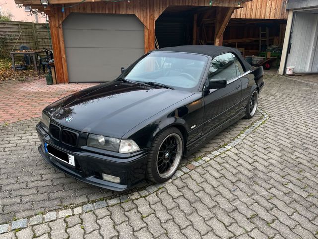 BMW e36 320i Cabrio