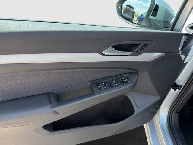 Golf VIII LIFE 1.5 TSI REAR VIEW HEAD UP NAVI AP