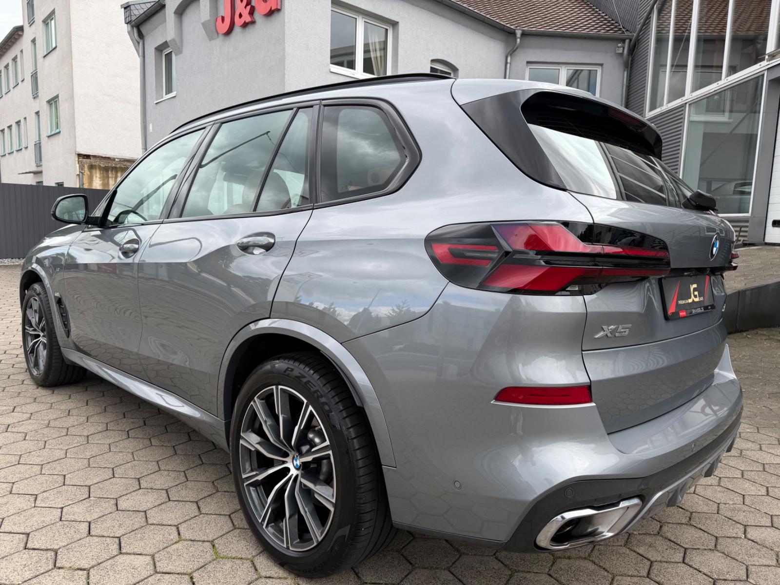 BMW X5 30 d xDrive M Sport*Iconic Glow*HK