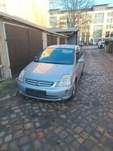 Honda Stream 7 Sitzer - Honda Stream: Kleinbus