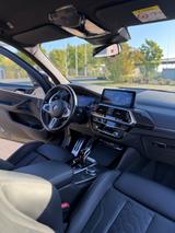 BMW X3 M COMPETITION M COMPETITION - schwarze BMW X3 M