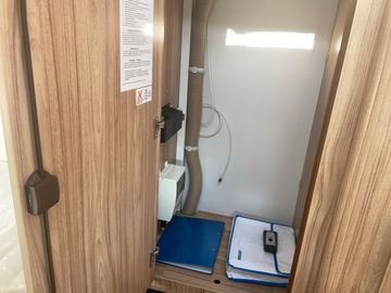 HYMER  ERIBA  HYMERCAR ERIBA Feeling 442