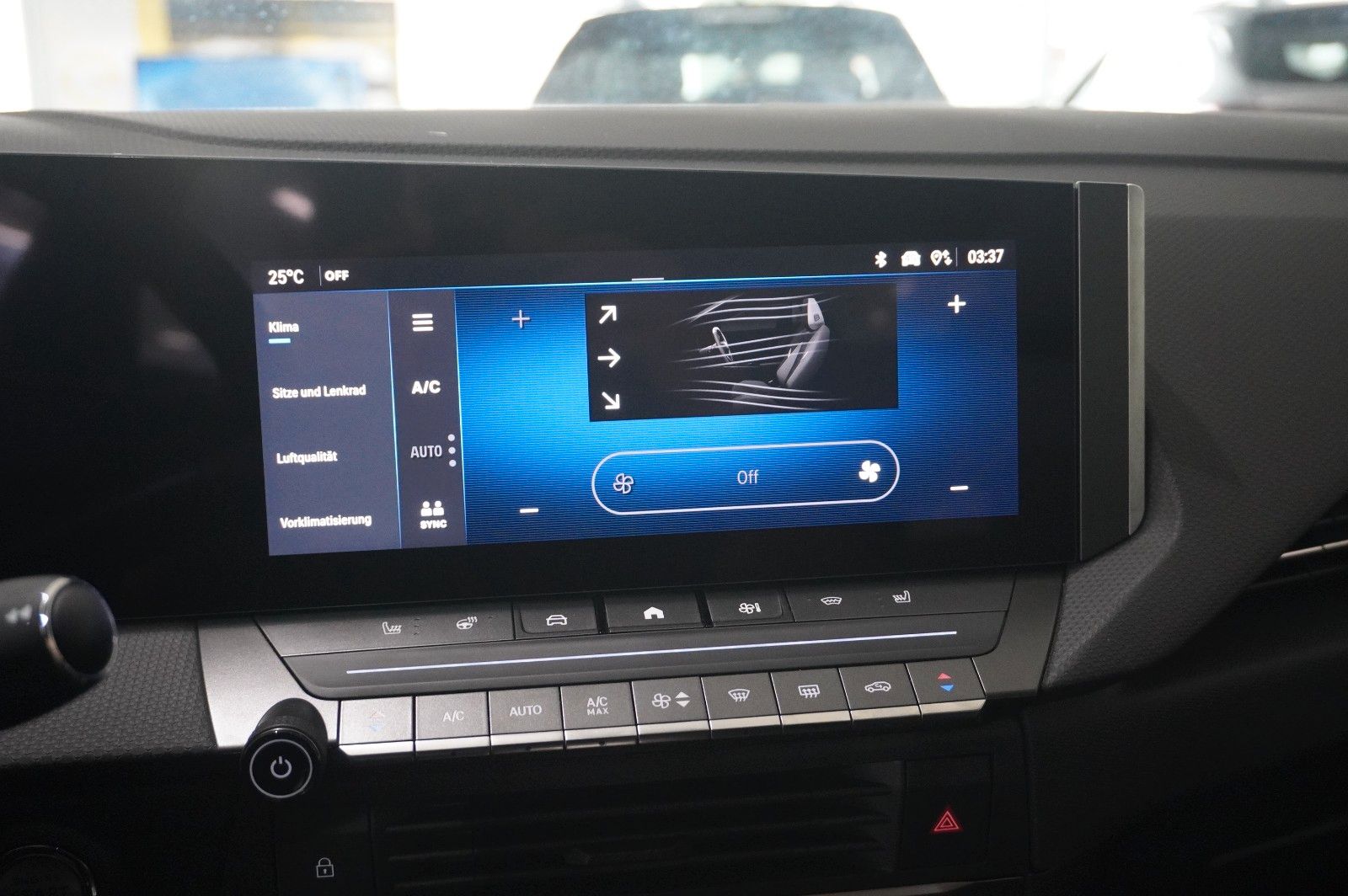 Fahrzeugabbildung Opel Astra L Lim. 1.6 HYBRID ELEGANCE NAVI/LED/KAMERA