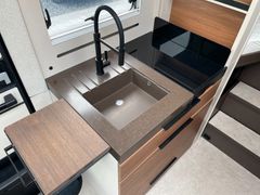 Bürstner Signature SFT 7.0 Solar Markise Küchen Paket Pr.