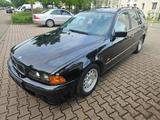 BMW E39 520i M52B20 TÜV 02/27 Rostfreien Zustand - BMW 520 aus 1997: 520i