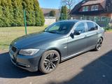 BMW 318d - Diesel BJ 2011 2 HD 189000 KM 7250 € - BMW 318: Grün