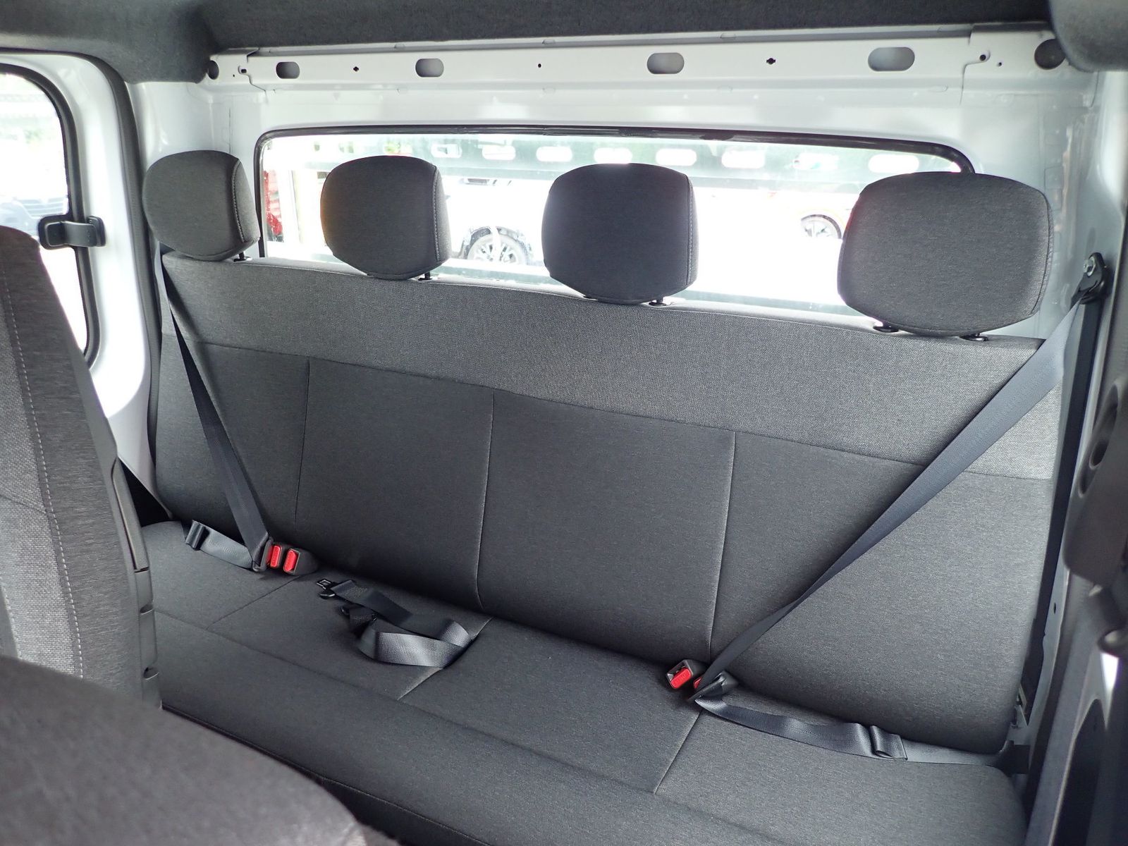 Fahrzeugabbildung Renault Master Werkseitige Umbauten FWD Fgst. Pritsche D