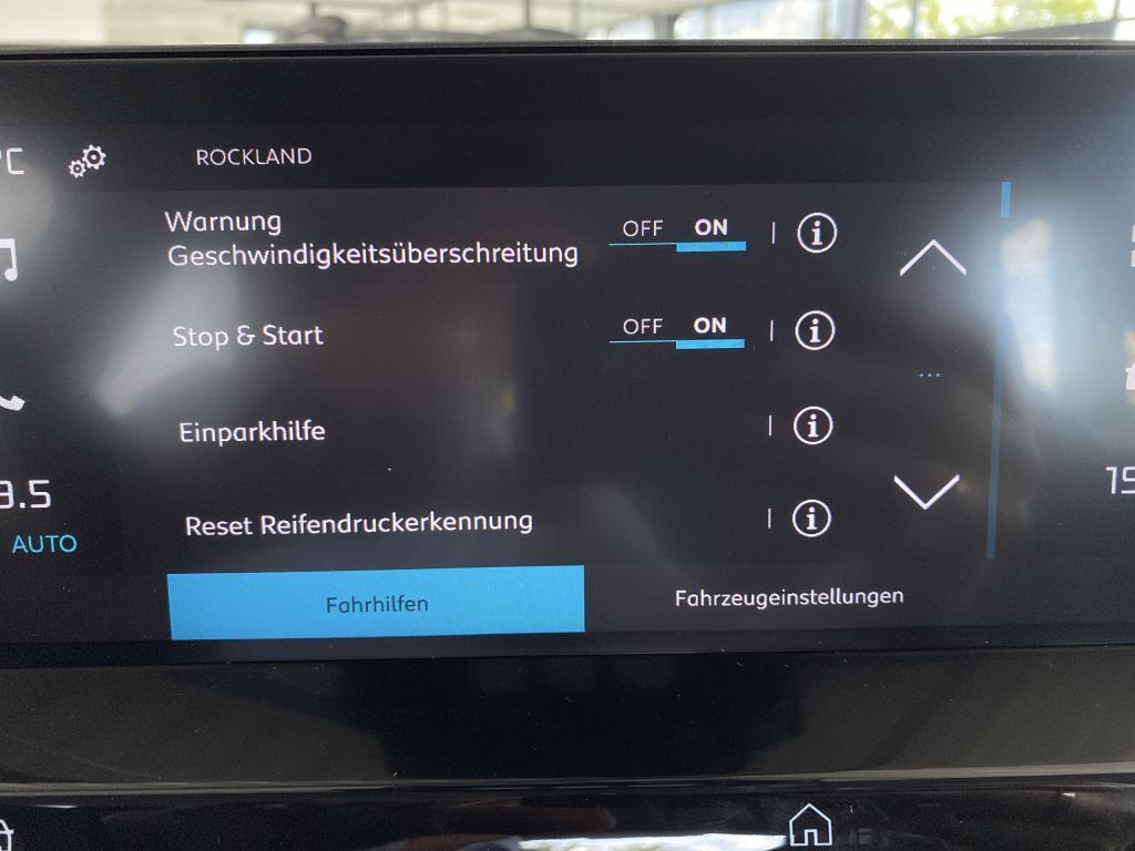 Fahrzeugabbildung Citroën C4 Hybrid 145 PLUS *Allwetterreifen*beh. Frontsc