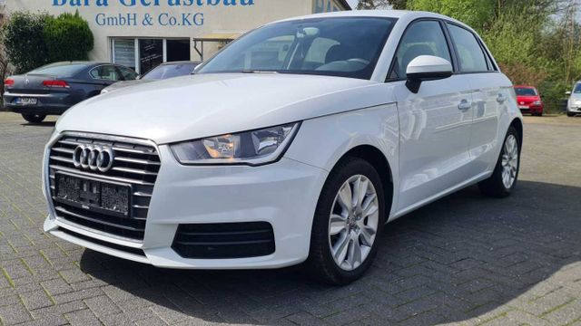 Audi A1 /Wunderschön/voll Scheckheft/8 x Alu