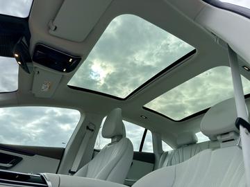 صورة مصغرة 12 لـ 2022 Mercedes-BENZ EQE