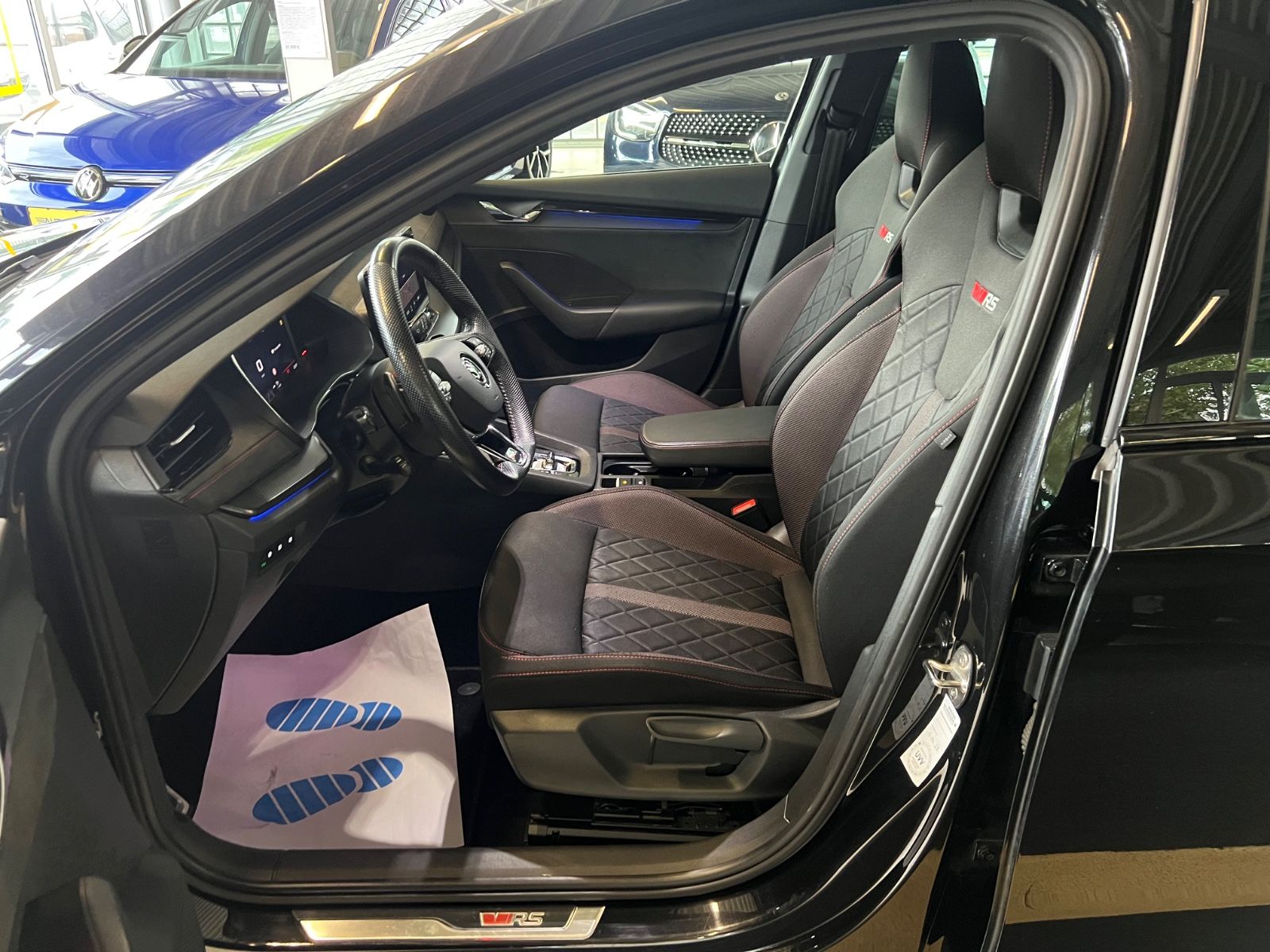 Fahrzeugabbildung SKODA Octavia  RS *HEAD-UP*4x SITZHEIZUNG*KAMERA*VIRT*