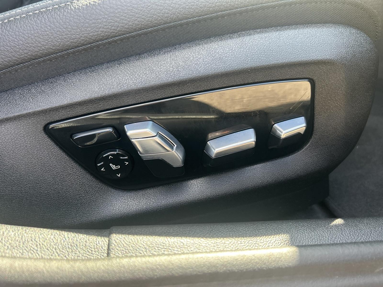 BMW 530e Tour LASER PANO Head-Up Komfortsitz Laserli