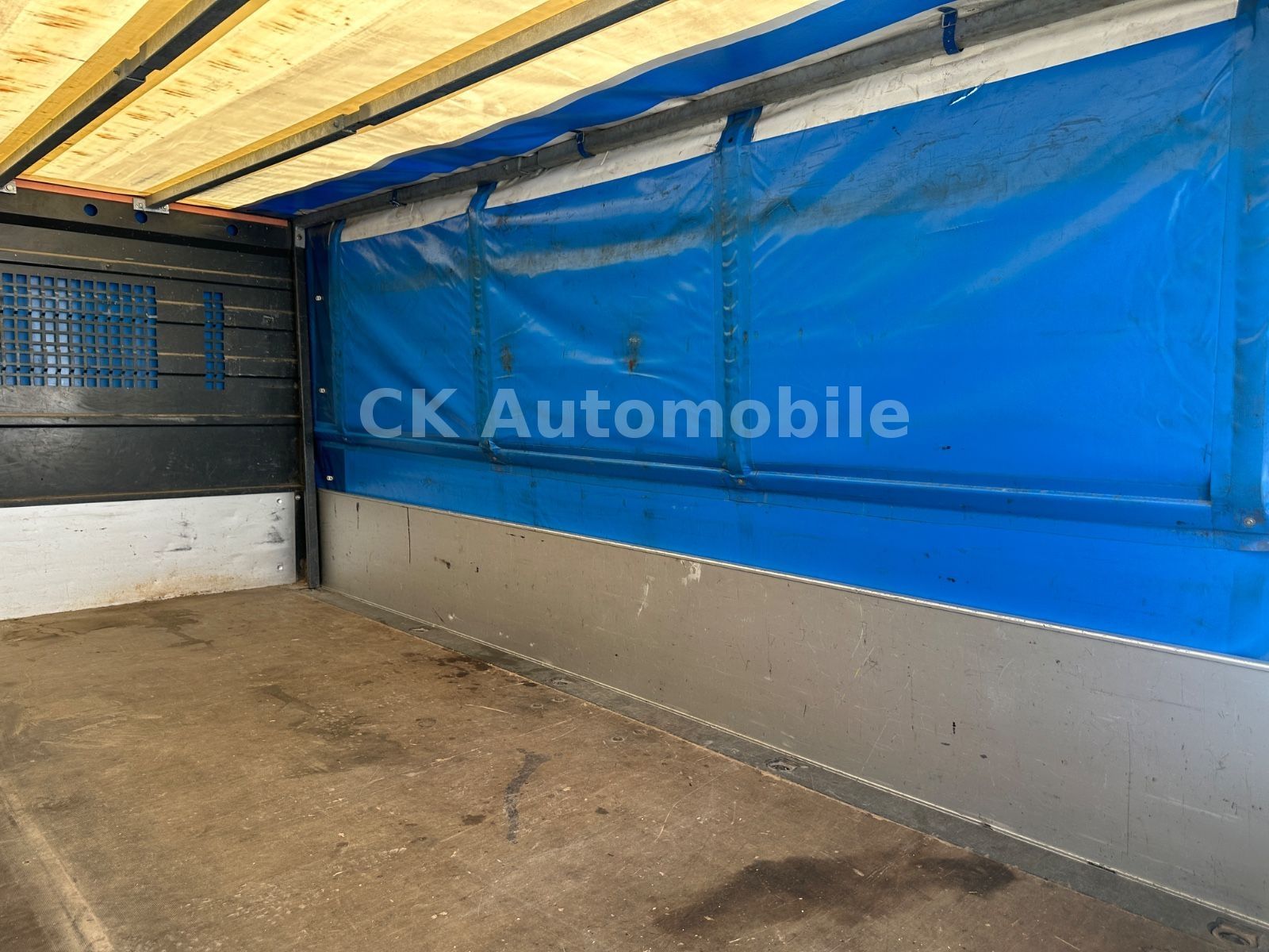 Fahrzeugabbildung MAN TGE 3.180 DoKa Pritsche/Plane 4X4/6 Sitze/AHK