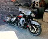 Harley-Davidson Street Glide CVO  - Harley-Davidson Motorräder in Hannover